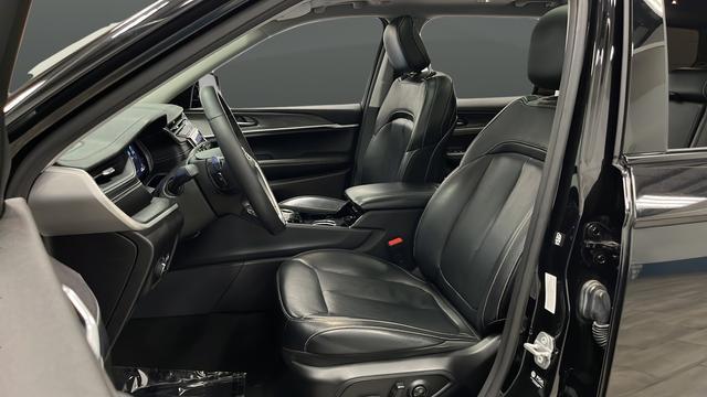 used 2022 Jeep Grand Cherokee L car, priced at $28,489
