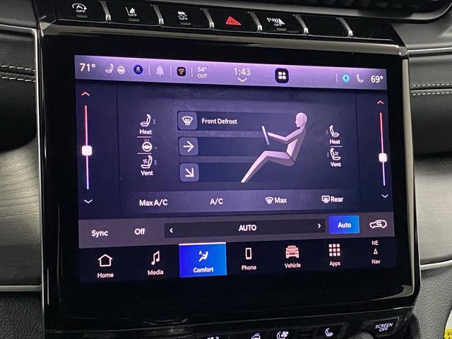 new 2025 Jeep Grand Cherokee car, priced at $50,266