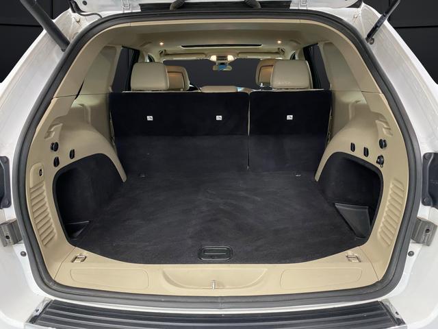 used 2020 Jeep Grand Cherokee car, priced at $18,249