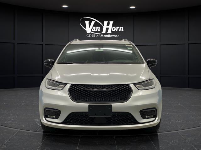 new 2026 Chrysler Pacifica car, priced at $50,058