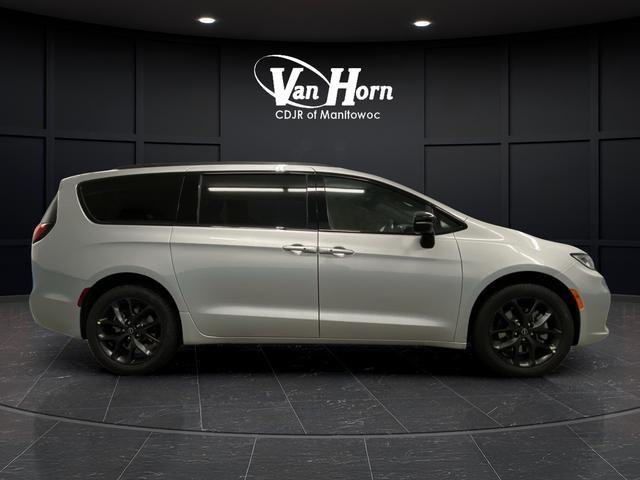 new 2026 Chrysler Pacifica car, priced at $50,058