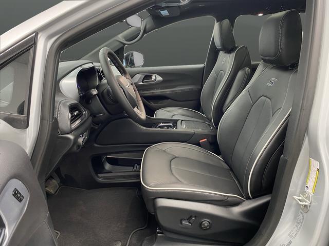 new 2026 Chrysler Pacifica car, priced at $50,058