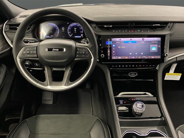 new 2026 Jeep Grand Cherokee car, priced at $40,370