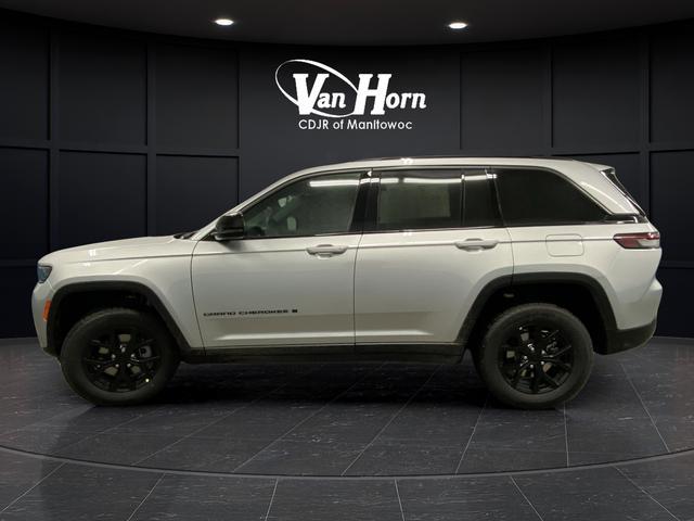 new 2026 Jeep Grand Cherokee car, priced at $40,370