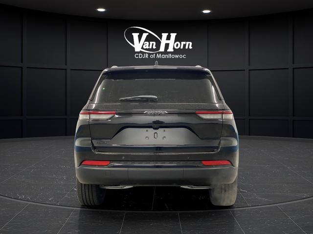 new 2025 Jeep Grand Cherokee car, priced at $42,862