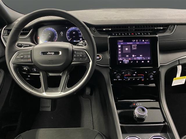 new 2025 Jeep Grand Cherokee car, priced at $42,862