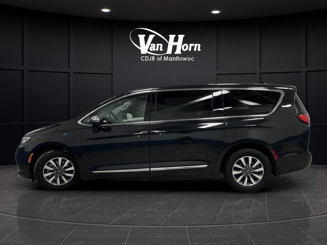 used 2023 Chrysler Pacifica Hybrid car, priced at $33,999