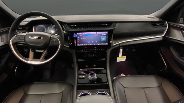 new 2026 Jeep Grand Cherokee car, priced at $44,970