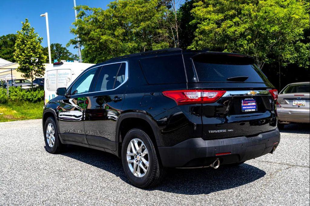 used 2021 Chevrolet Traverse car, priced at $22,500