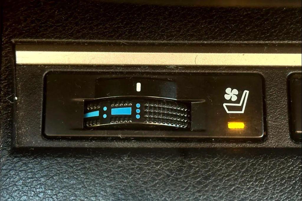 used 2017 Lexus ES 300h car, priced at $20,900