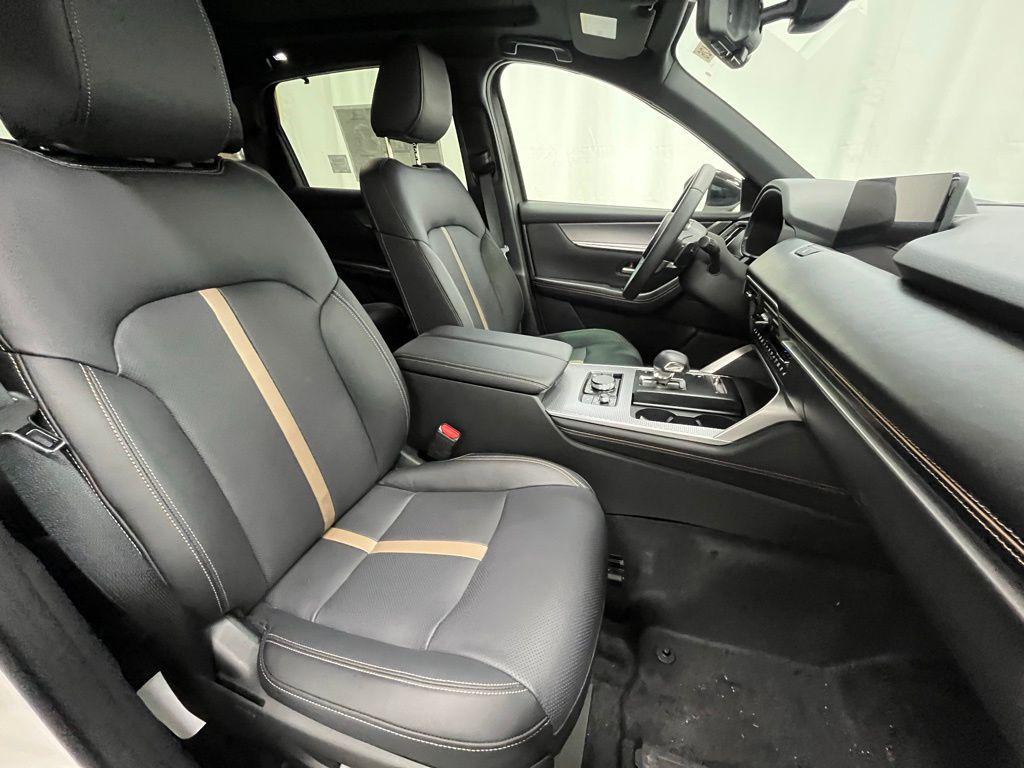 new 2025 Mazda CX-70 PHEV car, priced at $53,991