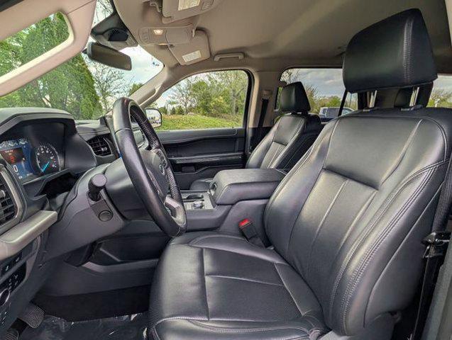 used 2024 Ford Expedition car, priced at $40,000