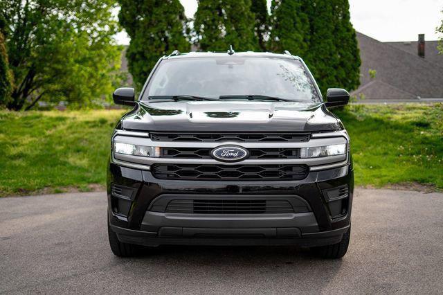 used 2024 Ford Expedition car, priced at $40,000