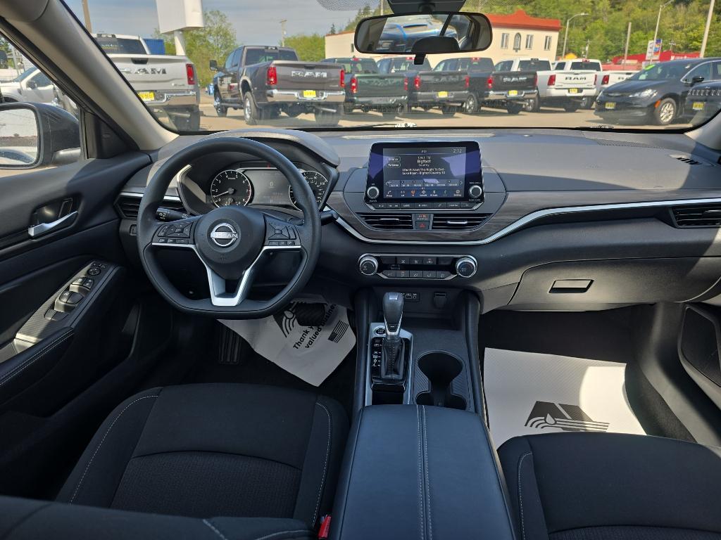 used 2025 Nissan Altima car, priced at $22,487