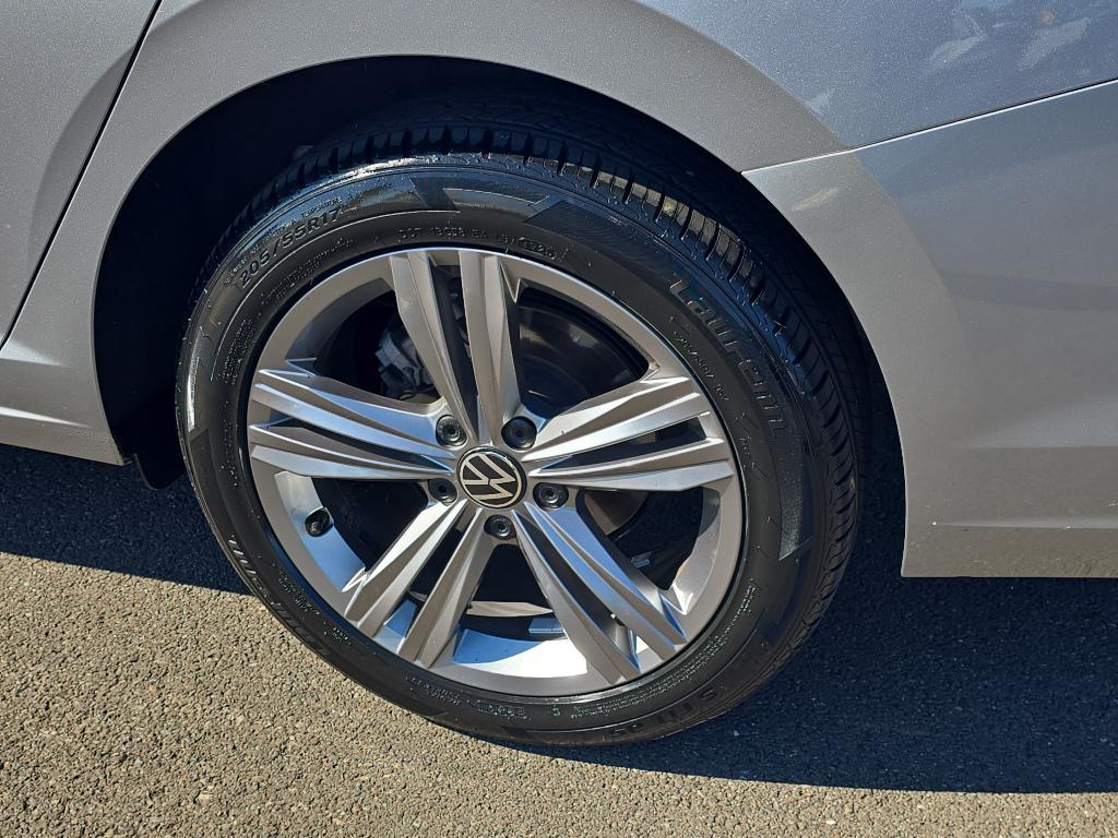 used 2024 Volkswagen Jetta car, priced at $16,487