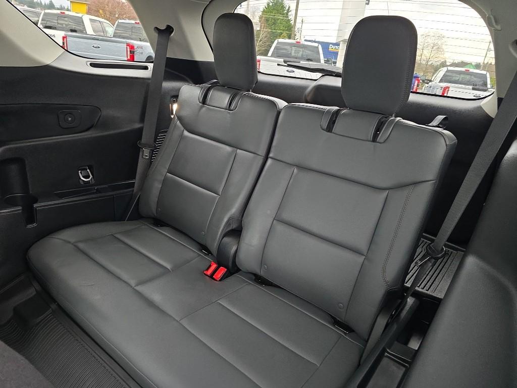 used 2025 Ford Explorer car, priced at $43,999