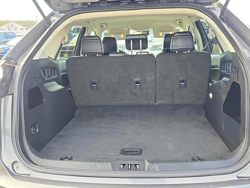 used 2024 Ford Edge car, priced at $27,999