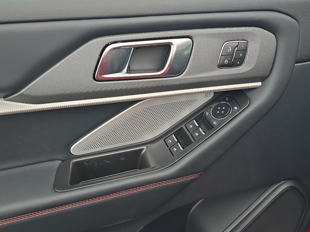 new 2025 Ford Explorer car, priced at $59,552