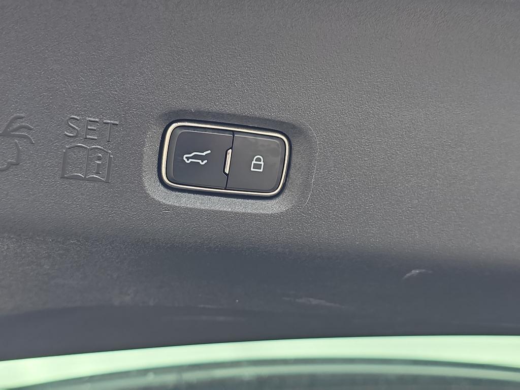 used 2025 Ford Expedition car, priced at $59,487