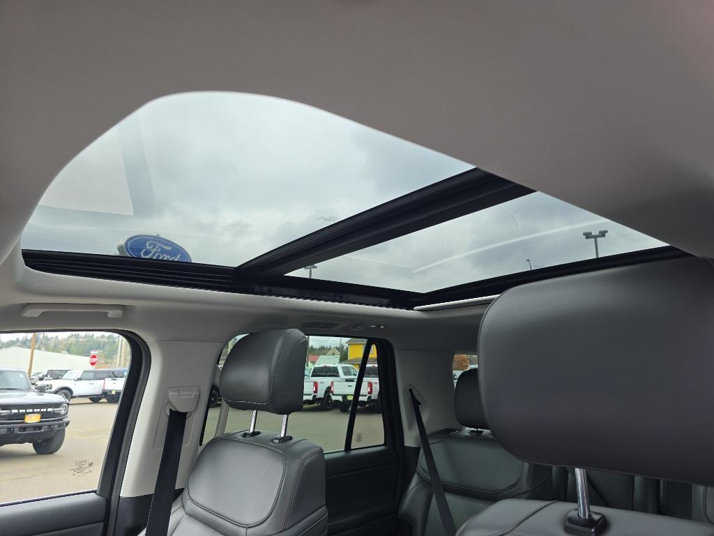 used 2025 Ford Expedition car, priced at $59,487