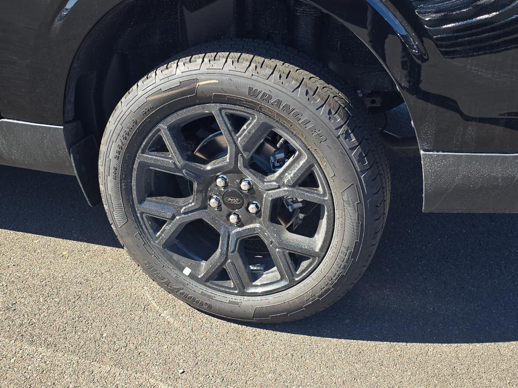 new 2025 Ford Maverick car, priced at $38,228