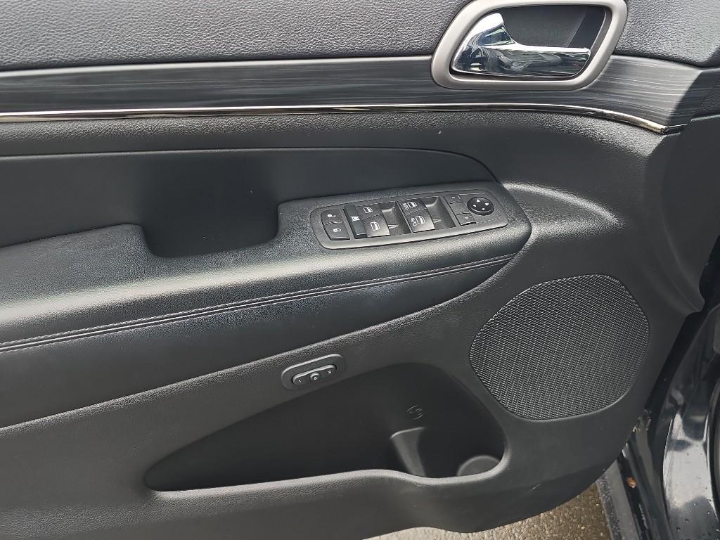 used 2020 Jeep Grand Cherokee car, priced at $25,999