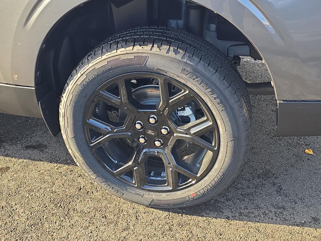 new 2025 Ford Maverick car, priced at $37,684