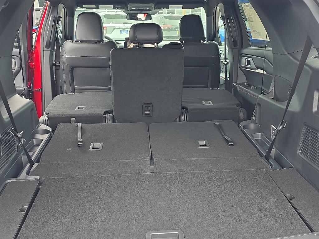 new 2025 Ford Explorer car, priced at $45,078