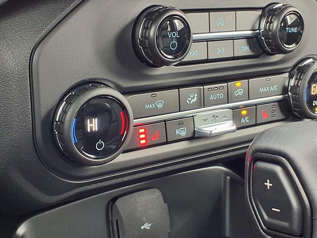 used 2024 Ford Bronco car, priced at $49,988