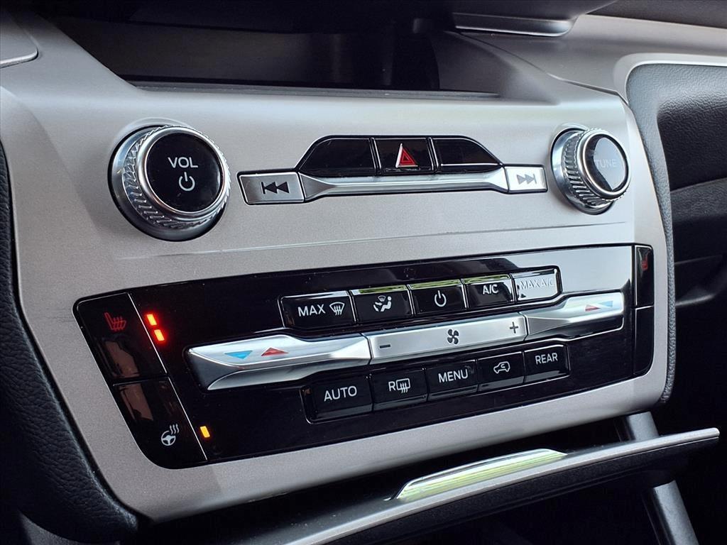 used 2023 Ford Explorer car, priced at $27,888