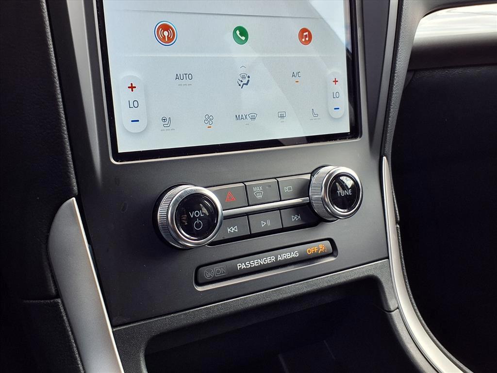 used 2024 Ford Edge car, priced at $31,988