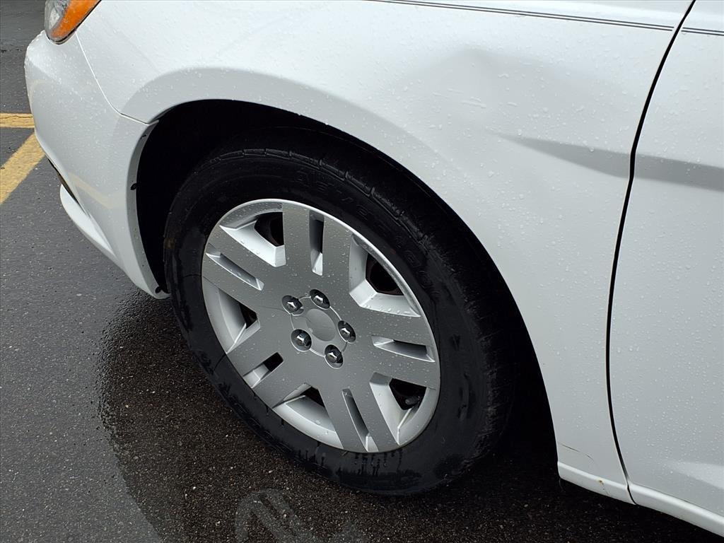 used 2012 Chrysler 200 car, priced at $4,998
