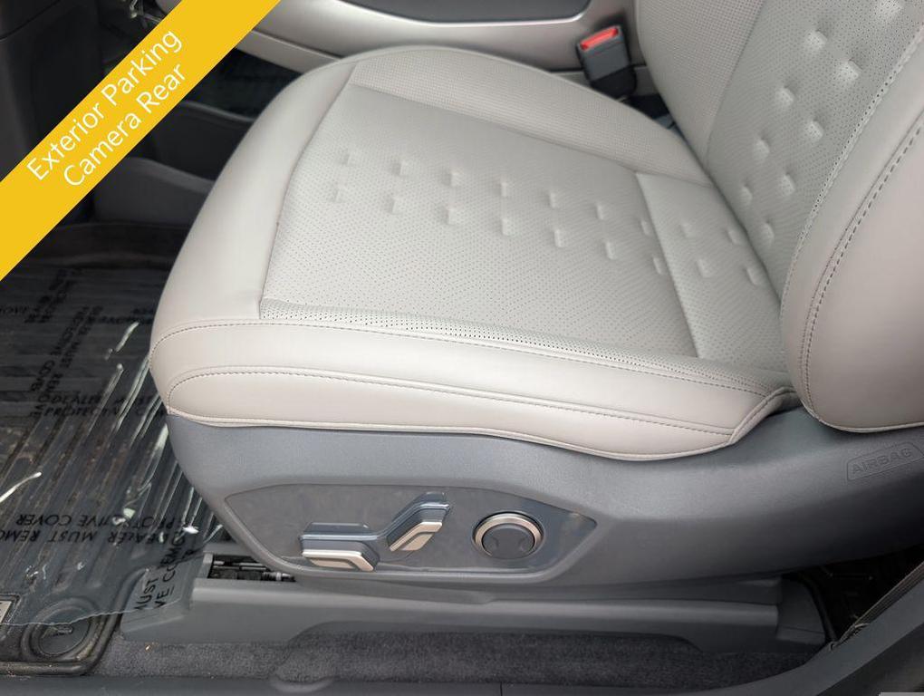 used 2024 Kia EV9 car, priced at $39,998