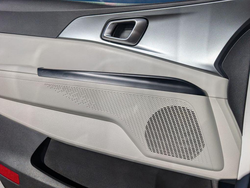 used 2022 Kia Carnival car, priced at $25,999