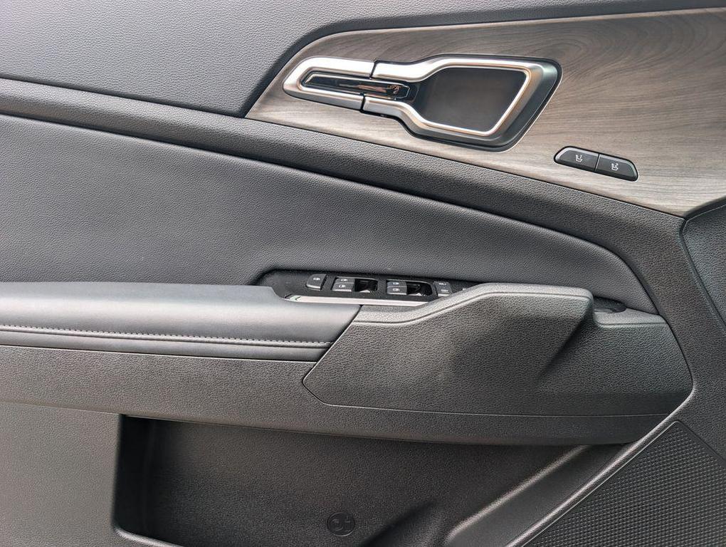 used 2025 Kia Sportage Plug-In Hybrid car, priced at $37,498