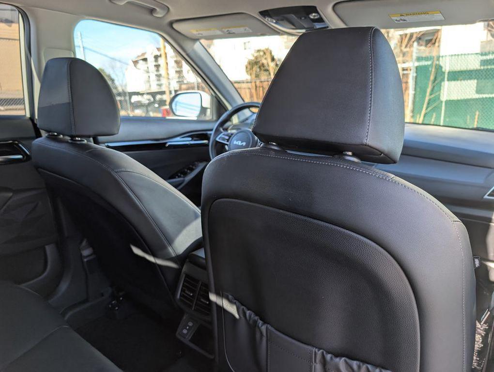 used 2024 Kia Seltos car, priced at $26,299