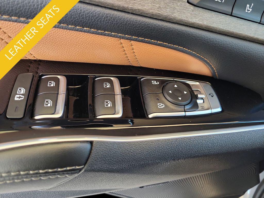 used 2023 Kia Sorento car, priced at $36,698