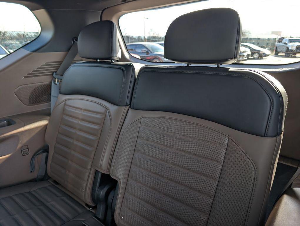 used 2024 Kia EV9 car, priced at $40,499