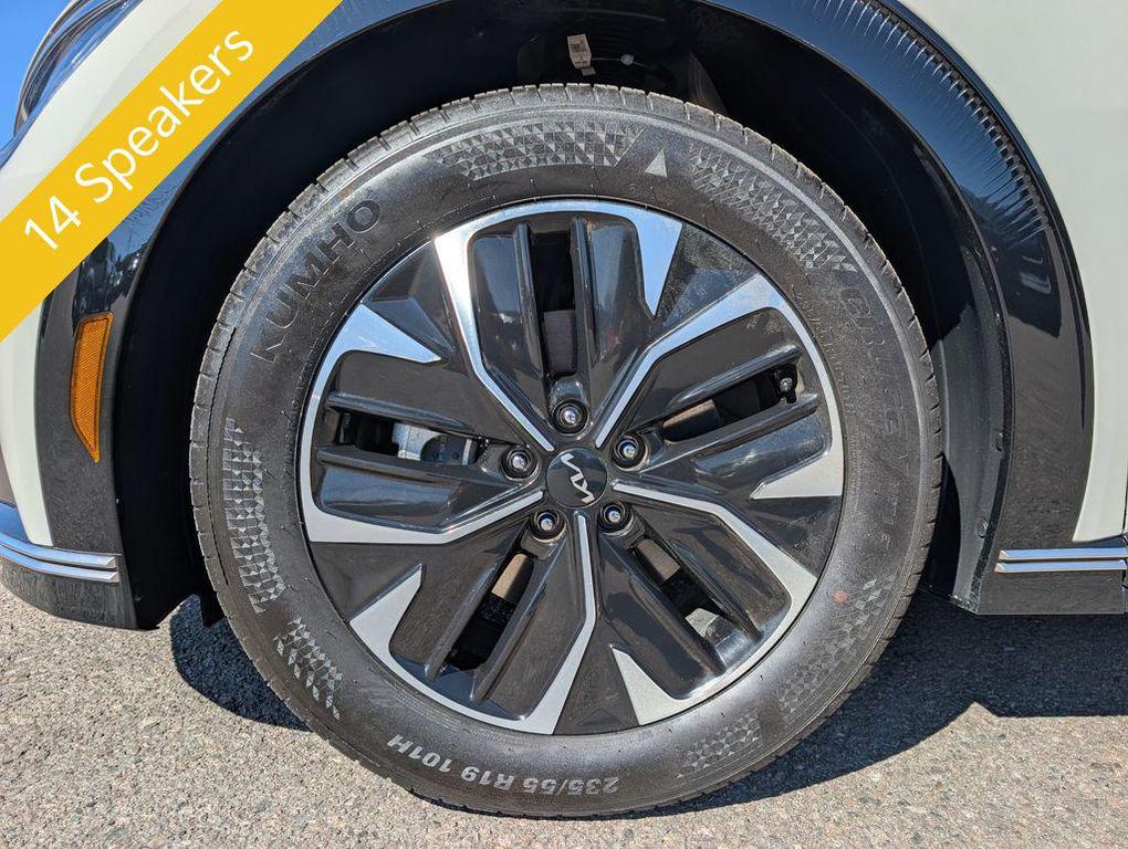 used 2024 Kia EV6 car, priced at $28,998