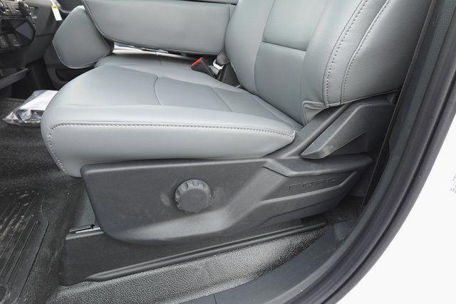 new 2025 Ford F-450 car, priced at $83,894