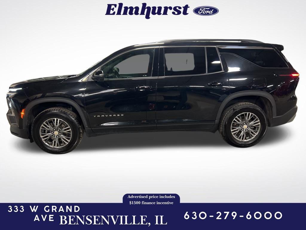 used 2024 Chevrolet Traverse car, priced at $33,004