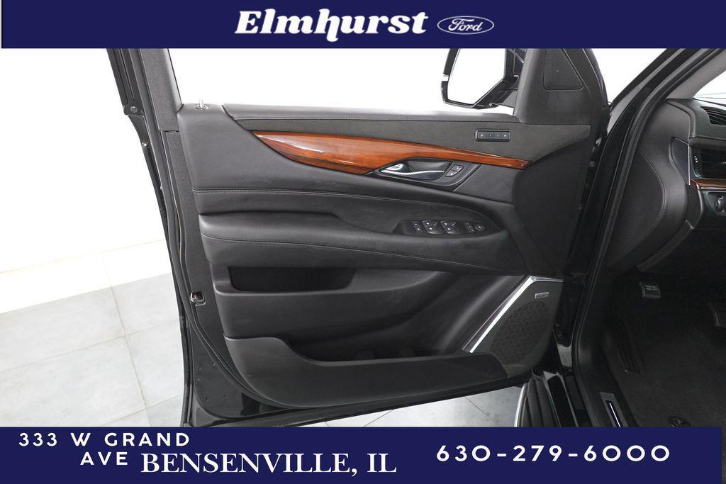 used 2020 Cadillac Escalade car, priced at $34,991