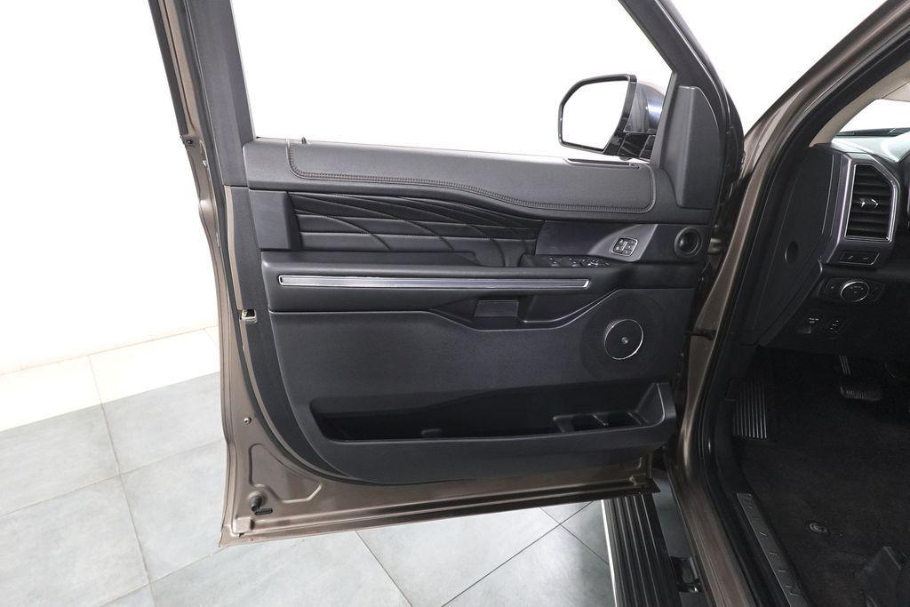 used 2019 Ford Expedition car, priced at $31,424