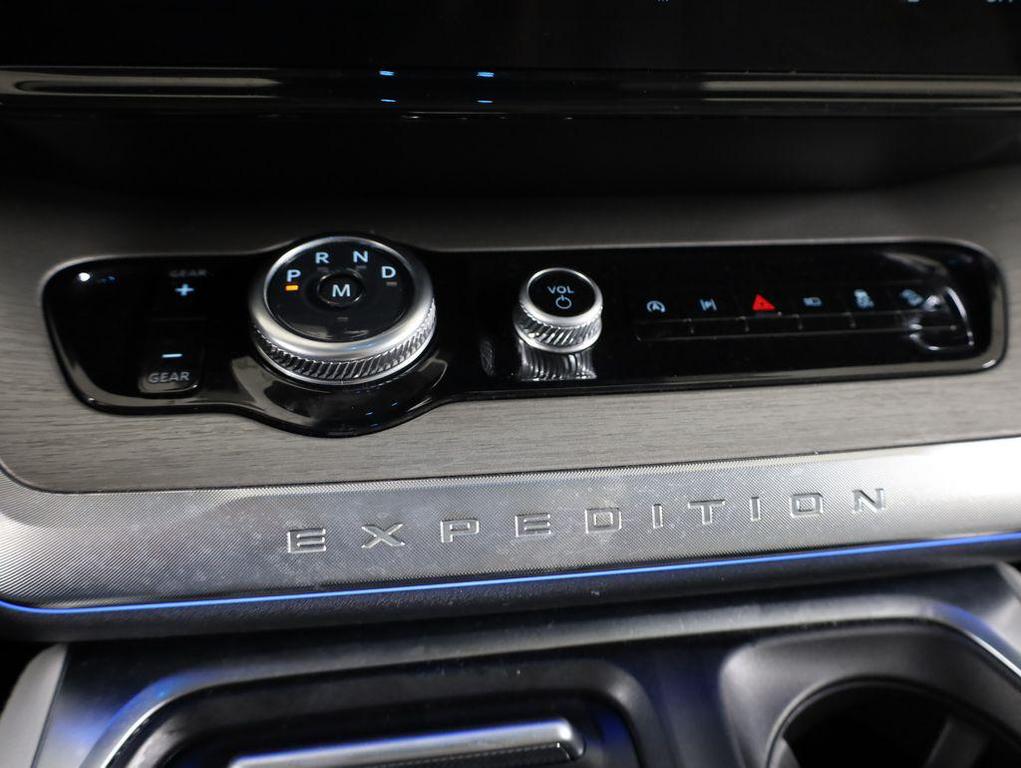 used 2025 Ford Expedition Max car, priced at $66,595