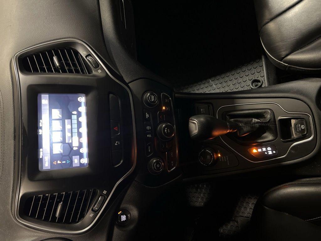 used 2019 Jeep Cherokee car, priced at $16,258