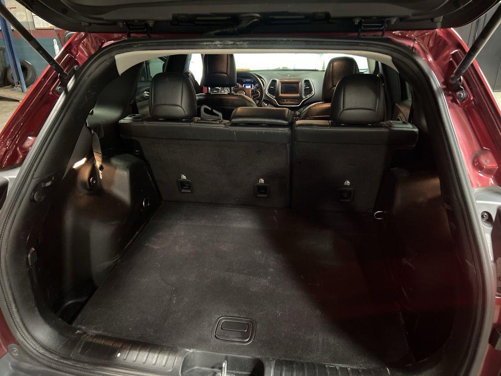 used 2019 Jeep Cherokee car, priced at $16,258