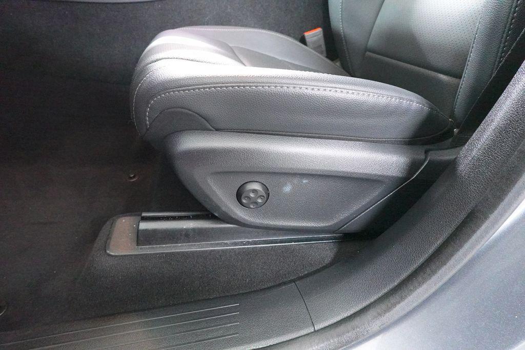 used 2025 Mercedes-Benz GLS 450 car, priced at $73,991