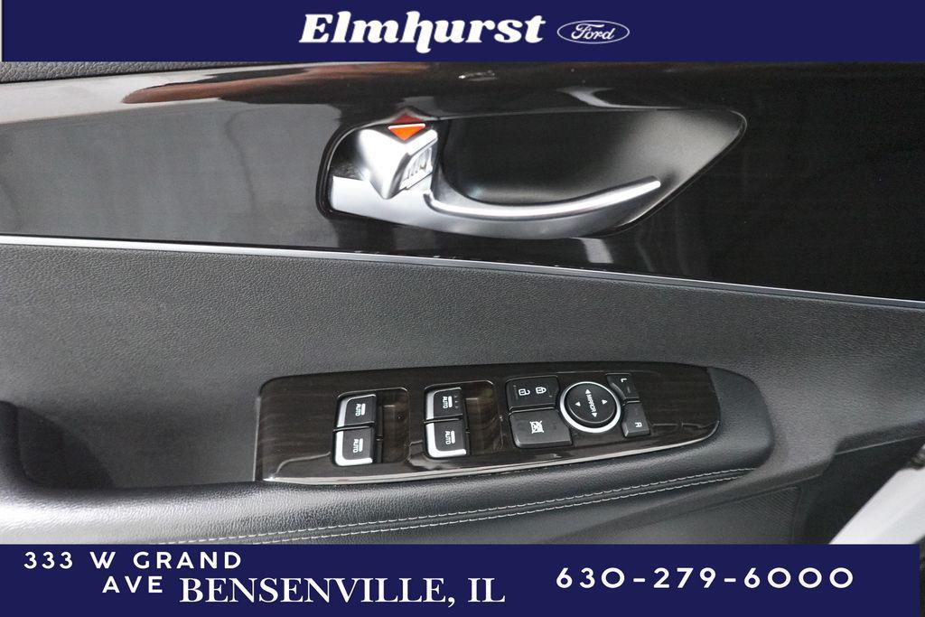 used 2019 Kia Sorento car, priced at $14,285