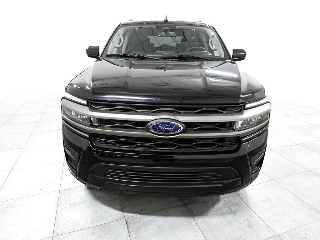used 2024 Ford Expedition car, priced at $40,277