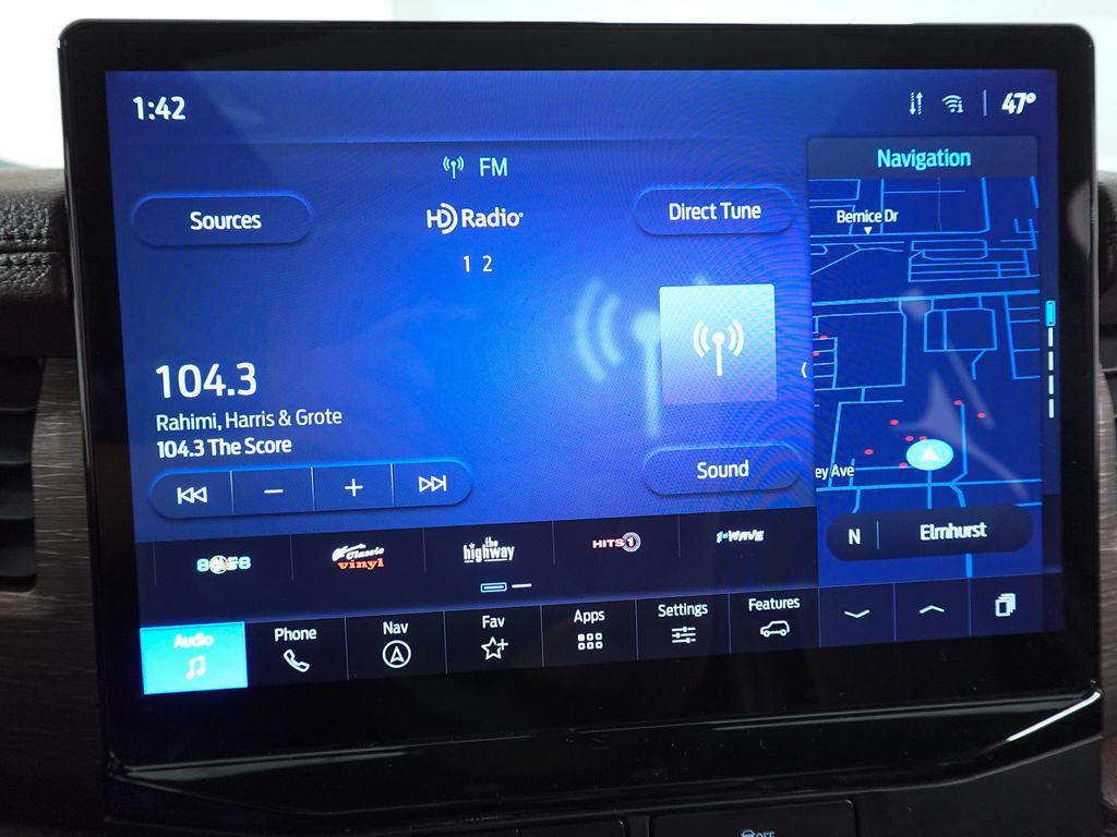 used 2024 Ford Expedition car, priced at $42,991